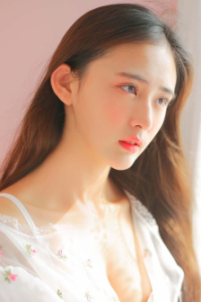 丰满女兵伦理播放